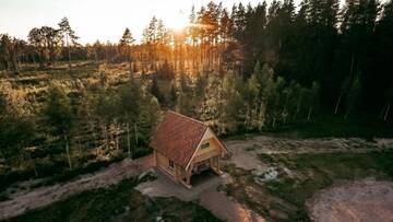Фото номера Дом с 1 спальней Дома для отпуска Jūrkalnes Meža SPA г. Ošvalki 40