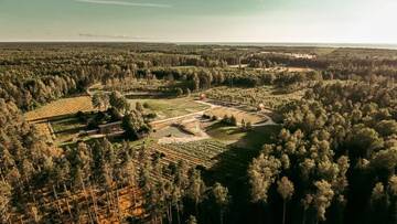 Фото номера Дом с 1 спальней Дома для отпуска Jūrkalnes Meža SPA г. Ošvalki 80